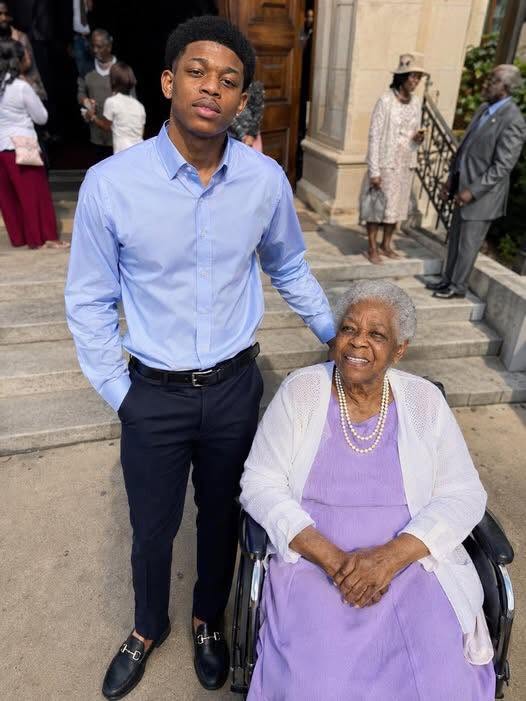 I Took Care of My 85-Year-Old Neighbor for Her Inheritance, but She Left Me Nothing – The Next Morning, Her Lawyer Knocked and Said, ‘Actually, She Left You One Thing